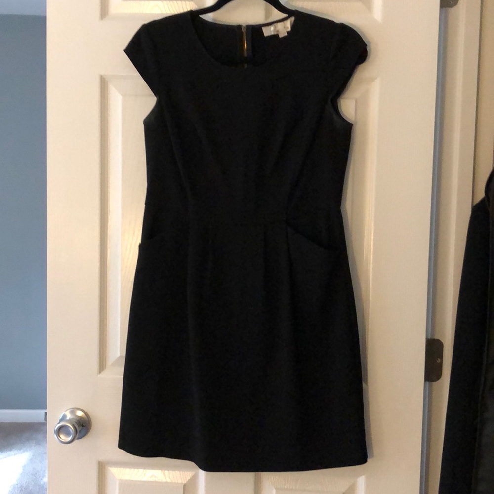 Ann Taylor Loft Petite Black Cap Sleeve Dress